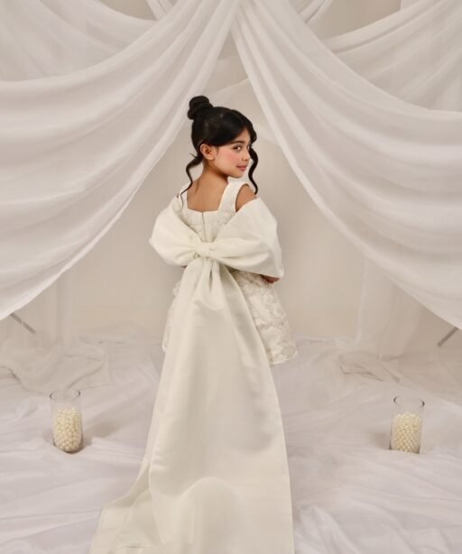 Alternative view of Amira dress